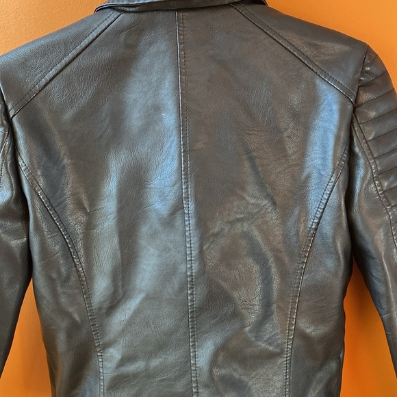 Vera Moda Leather Jacket - Picture 10 of 11